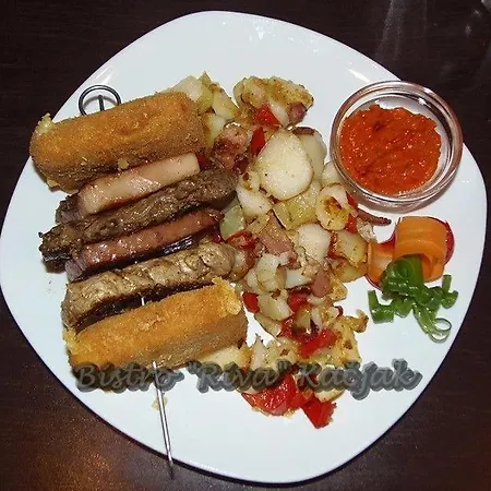 Pensjonat & Karla Dramalj