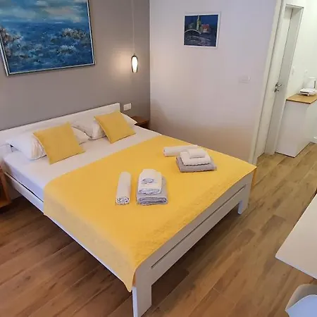 Vendégház & Karla 3*