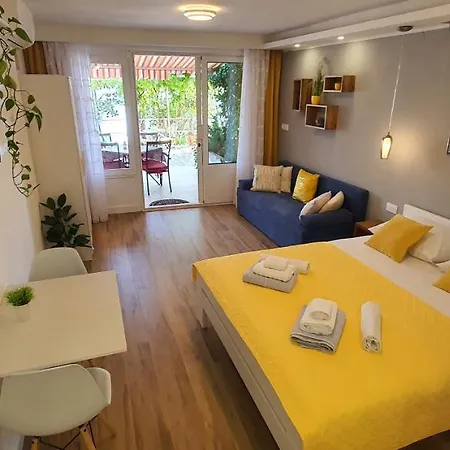 Casa de hóspedes & Karla 3*