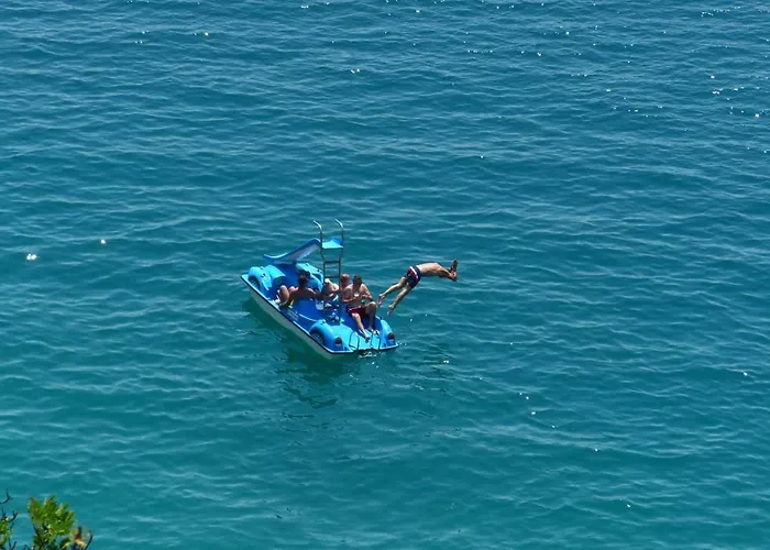 & Karla Гостевой дом Драмаль