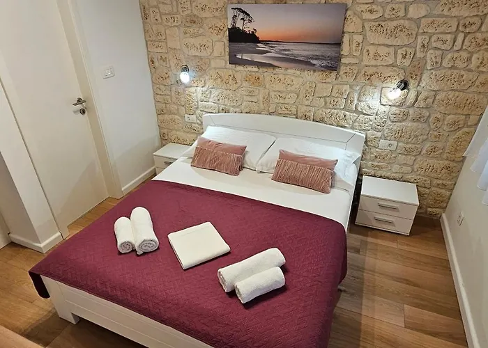 Apartments&rooms Karla Gasthof 3*